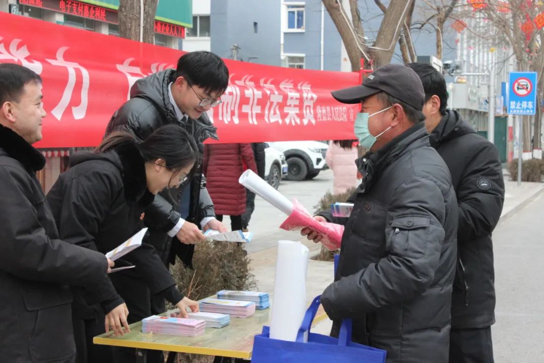 引导公众远离非法金融 上海启动防范打击非法金融“五进”活动