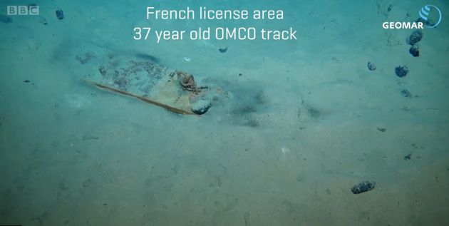 “蛟龙号”顺利完成深海羽流絮凝实验