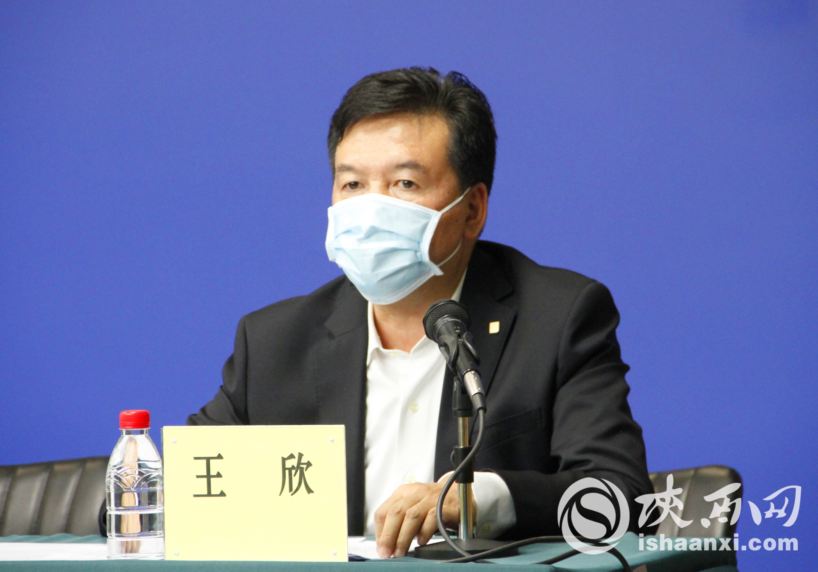 或因400万元纠纷？信贷业务违规 西安银行一名原支行行长被罚终身禁业