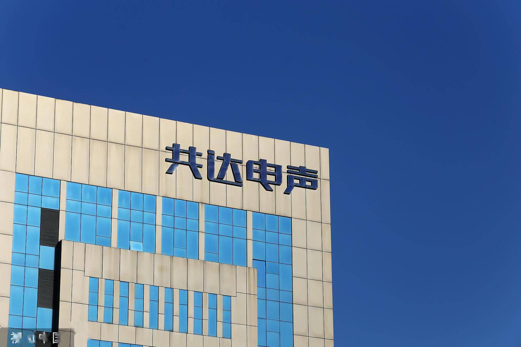 胜利精密拟定增募资不超19.5亿元 建设车载轻合金及显示玻璃等项目