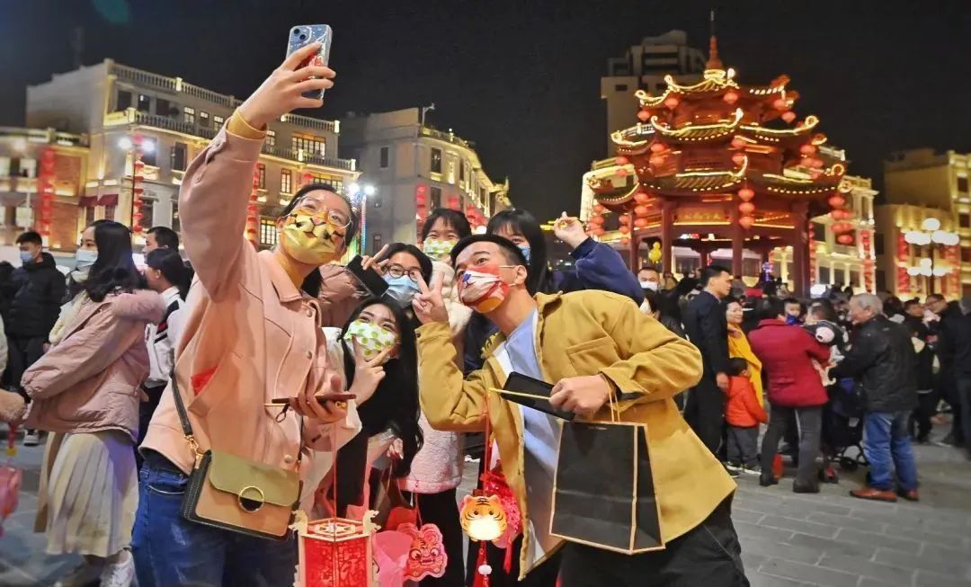 千笔楼|少了“流量”“网红”，这届车展何以成功？